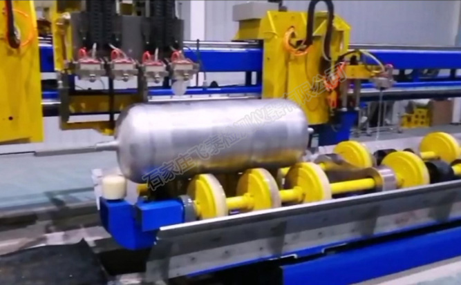 儲氫氣瓶超聲檢測設(shè)備.jpg 儲氫氣瓶超聲檢測設(shè)備.jpg